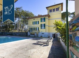 Vendita Villa unifamiliare Arezzo. Buono stato, posto auto, con terrazza, riscaldamento autonomo, 80