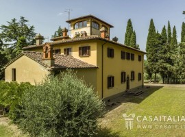 Vendita Villa unifamiliare in Località Ponte alla Chiassa 87 Arezzo. Ottimo stato, posto auto, con t