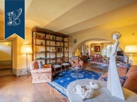 Vendita Villa unifamiliare Arezzo. Buono stato, riscaldamento autonomo, 1200 m², rif. 112476791 Vend