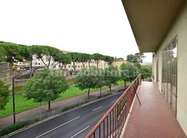 Vendita Appartamento in via Piero della Francesca 47. Arezzo. Buono stato, secondo piano, posto auto