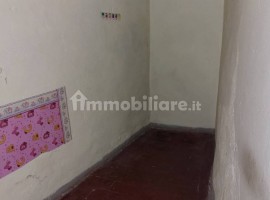 Vendita Terratetto unifamiliare in Località Marcena 20 Arezzo. Da ristrutturare, posto auto, 210 m²,