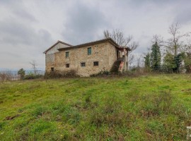 Vendita Rustico in Località Monte Sopra Rondine Arezzo. Da ristrutturare, posto auto, 600 m², rif. 1