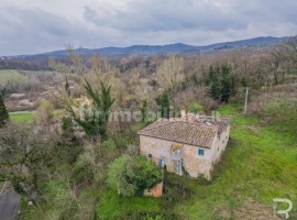 Vendita Rustico in Località Monte Sopra Rondine Arezzo. Da ristrutturare, posto auto, 600 m², rif. 1, Italy, Arezzo