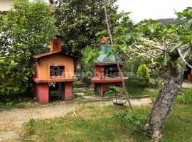 Vendita Terratetto unifamiliare in Località Rigutino Sud Arezzo. Da ristrutturare, posto auto, con t