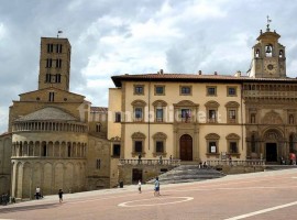 Palazzo - Edificio via Francesco Crispi, Arezzo, Rif. 109058387 - Immobiliare.it Palazzo - Edificio , Italia, Arezzo