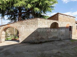 Vendita Terratetto unifamiliare in Località Quarata Arezzo. Buono stato, posto auto, con terrazza, r