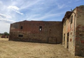 Vendita Casa colonica in Strada Vicinale della via Nuova Arezzo. Da ristrutturare, posto auto, 500 m