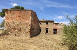 Vendita Casa colonica in Strada Vicinale della via Nuova Arezzo. Da ristrutturare, posto auto, 500 m