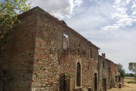 Vendita Casa colonica in Strada Vicinale della via Nuova Arezzo. Da ristrutturare, posto auto, 500 m