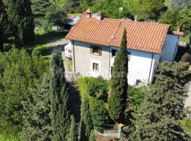 Vendita Casa colonica in via di Castelsecco Arezzo. Buono stato, posto auto, 200 m², rif. 94872724 V