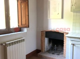 Vendita Appartamento in Loc. Fondaccio. Arezzo. Ottimo stato, primo piano, con balcone, riscaldament