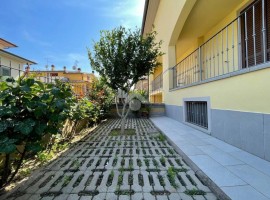 Vendita Villa unifamiliare in Località Venere 1 Arezzo. Ottimo stato, posto auto, con terrazza, risc