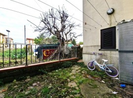 Vendita Terratetto unifamiliare in via Anconetana 108 Arezzo. Buono stato, posto auto, riscaldamento