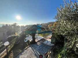 Vendita Casa colonica in via delle Conserve Arezzo. Ottimo stato, posto auto, 202 m², rif. 108049421