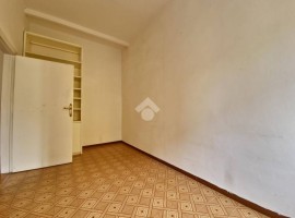 Vendita Appartamento Arezzo. Quadrilocale in via Trento e Trieste 10. Da ristrutturare, primo piano,