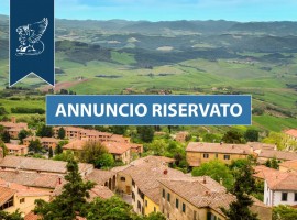 Vendita Casale in Località Pomaio Arezzo. Buono stato, posto auto, 1500 m², rif. 114045237 Vendita C