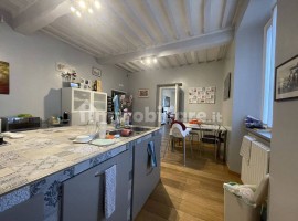 Vendita Casale in via delle Conserve Arezzo. Ottimo stato, posto auto, 202 m², rif. 110809689 Vendit