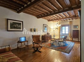Vendita Appartamento in via Gugliemo Oberdan, 29. Arezzo. Ottimo stato, su più livelli, con balcone,, Italia, Arezzo