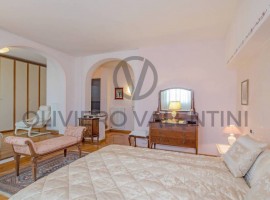 Vendita Villa unifamiliare in Località Scopetone 63B Arezzo. Ottimo stato, posto auto, con terrazza,