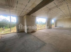 Vendita Villa unifamiliare Arezzo. Nuova, posto auto, con terrazza, riscaldamento autonomo, 240 m², 