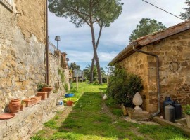 Vendita Villa unifamiliare Arezzo. Buono stato, con terrazza, riscaldamento autonomo, 500 m², rif. 1