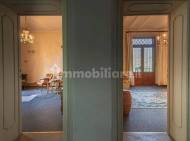 Vendita Villa unifamiliare Arezzo. Da ristrutturare, posto auto, con balcone, riscaldamento autonomo