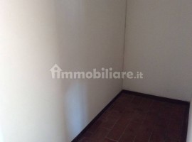 Vendita Appartamento in Località Battifolle San C.. Arezzo. Buono stato, primo piano, posto auto, co