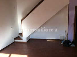 Vendita Appartamento in Località Battifolle San C.. Arezzo. Buono stato, primo piano, posto auto, co