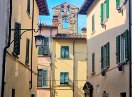 Vendita Terratetto unifamiliare in via dell'Agania Arezzo. Buono stato, con terrazza, riscaldamento 