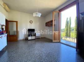 Vendita Appartamento Firenze. Quadrilocale in via Benedetto Fortini 64. Da ristrutturare, primo pian, Italia, Firenze