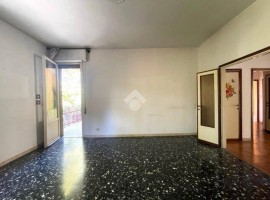 Vendita Appartamento Scandicci. Quadrilocale in via giovanni fattori 11. Da ristrutturare, secondo p