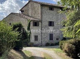 Vendita Terratetto unifamiliare in via Colle Barucci, Barberino di Mugello. Ottimo stato, posto auto