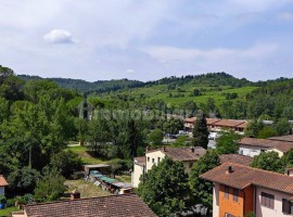 Vendita Terratetto unifamiliare in via di Calosina 35 Impruneta. Ottimo stato, posto auto, con terra