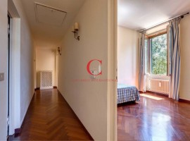 Vendita Villa unifamiliare Firenze. Buono stato, posto auto, riscaldamento autonomo, 400 m², rif. 11