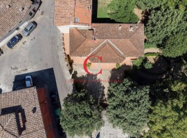 Vendita Villa unifamiliare Firenze. Buono stato, posto auto, riscaldamento autonomo, 400 m², rif. 11