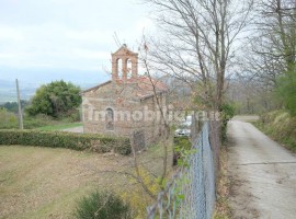 Vendita Casale in frazione Paterno Vicchio. Da ristrutturare, posto auto, 330 m², rif. 111701479 Ven