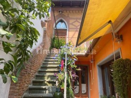 Vendita Terratetto unifamiliare in piazza Sant'Ambrogio Firenze. Buono stato, con terrazza, riscalda