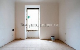 Vendita Appartamento in via Bronzino 45. Firenze. Ottimo stato, primo piano, con balcone, riscaldame