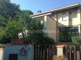 Vendita Villa unifamiliare in via di Belmonte Bagno a Ripoli. Ottimo stato, posto auto, con terrazza