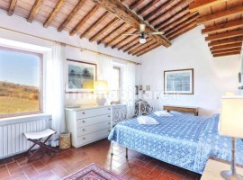 Vendita Casa colonica in San Donato in Poggio Barberino Tavarnelle. Ottimo stato, 450 m², rif. 10853