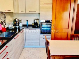 Vendita Appartamento Firenze. Quadrilocale in via Amilcare Ponchielli. Ottimo stato, primo piano, po, Italia, Firenze