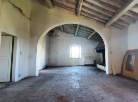 Vendita Casa colonica in via Macinaia Lastra a Signa. Da ristrutturare, posto auto, 300 m², rif. 109, Italia, Lastra a Signa