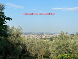 Vendita Villa unifamiliare in via Simone Mosca 11 Firenze. Buono stato, posto auto, con terrazza, ri