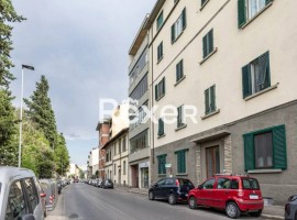 Vendita Appartamento Firenze. Quadrilocale in via Vittorio Emanuele Secondo, 169. Buono stato, quart