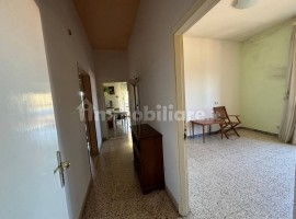 Vendita Attico in via Armando Diaz 58 Lastra a Signa. Buono stato, con balcone, rif. 113526481 Vendi