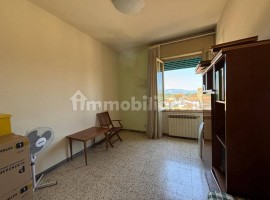 Vendita Attico in via Armando Diaz 58 Lastra a Signa. Buono stato, con balcone, rif. 113526481 Vendi