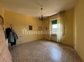 Vendita Attico in via Armando Diaz 58 Lastra a Signa. Buono stato, con balcone, rif. 113526481 Vendi