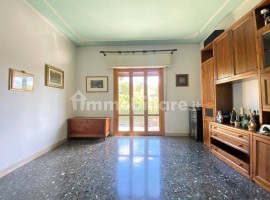 Vendita Appartamento Firenze. Quadrilocale in via Benedetto Fortini 64. Da ristrutturare, primo pian, Italia, Firenze