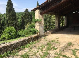 Vendita Casa colonica in via Macinaia Lastra a Signa. Da ristrutturare, posto auto, 300 m², rif. 109