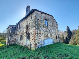 Vendita Casa colonica in via Macinaia Lastra a Signa. Da ristrutturare, posto auto, 300 m², rif. 109